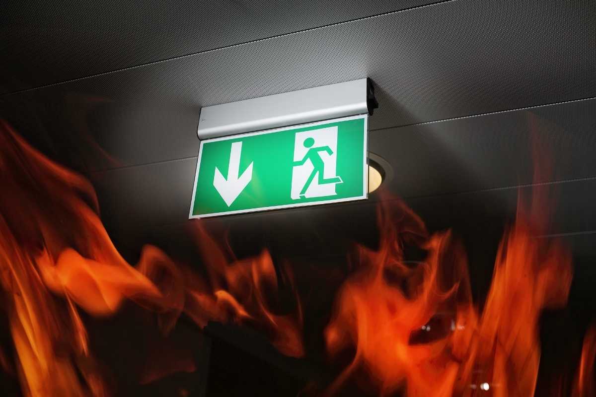 facility-emergency-response-essentials-fire-warden-and-extinguisher